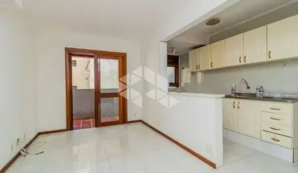 Apartamento a venda no Menino Deus de 2 dormitórios com vaga