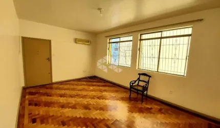 Apartamento a venda de 05 dormitórios no Centro com 135m²