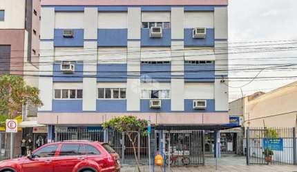 Apartamento 03 dormitórios no bairro Menino Deus.