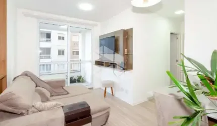 Apartamento com sacada, churrasqueira, muita infraestrutura e totalmente mobiliado, incluído moveis e eletroeletrônicos.