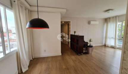 Apartamento 2 dormitórios e vaga junto ao Zaffari da Cabral, Rio Branco
