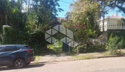 VENDE CASA COM 4 DORMITÓRIOS COM 322m²