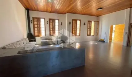 Apartamento Cobertura, ultimo andar, com 4 (quatro) dormitórios, 4 banheiros, vaga disponível, no Bairro Cidade Baixa, em Porto Alegre/RS