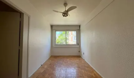 Apartamento com 3 quartos e 70m² à venda em Partenon, Porto Alegre.