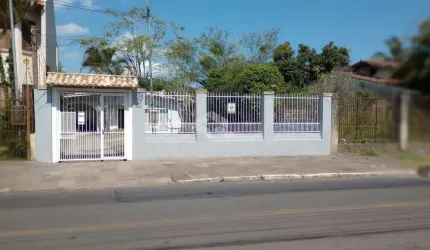 Casa 3 dorm, 140m2 priv., living c/lareira, Garden, piscina, edícula, vista do Guaíba e por do sol,  reformada