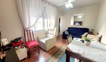 Apartamento de 02 dormitórios, 02 banheiros na Cidade Baixa.