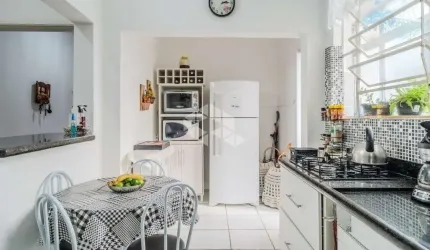 Apartamento com sacada no Bairro Santana