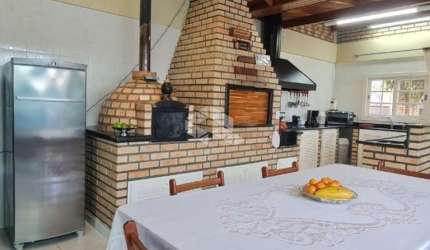 CASA À VENDA EM JURERÊ, 345M² COM PÉ DIREITO DUPLO