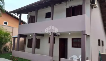 Casa à venda 4 dormitórios em terreno individual  no Rio Tavares em Florianópolis