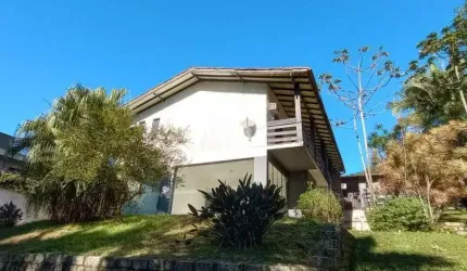 Casa à venda com 600m2 residencial ou comercial , terreno de  7.500 mil m2