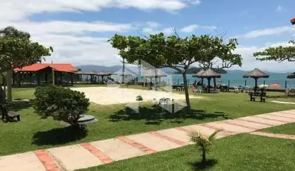 Casa À venda em Condomínio Fechado Canasvieiras
