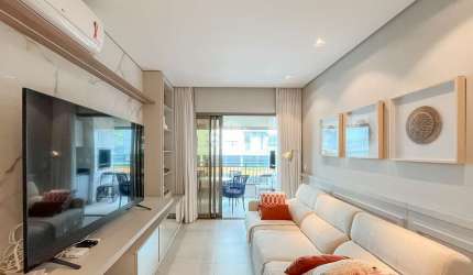 APARTAMENTO À VENDA MOBILIADO 3 SUITES PERTO DA PRAIA