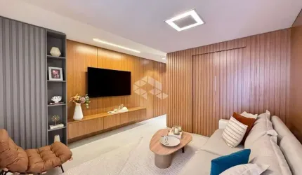 Apartamento  de luxo de 3 suítes à venda em Jurerê  a poucos passos do mar
