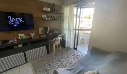 Apartamento à venda em Canasvieiras de 2 quartos ( 150m da Praia )
