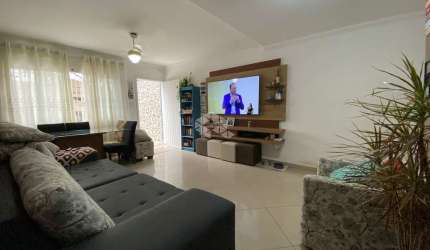 VENDA Sobrado  165m² com  3 suítes e 2 vagas na Chácara Inglesa, próximo de metrô