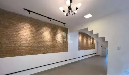 VENDA Casa em Indianópolis com 150 m², 3 quartos sendo 2 suítes, 1 vagas (ou 2 pequenos)