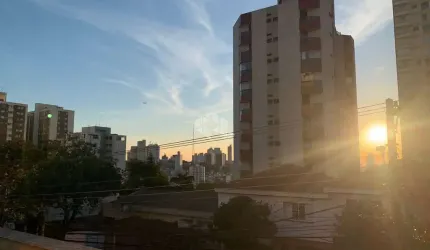 CASA PERDIZES  1 sala | 3 dormitórios | 1 suítes| 2 vagas | 3 banheiros | 400m² construído