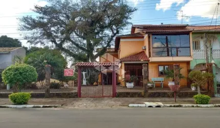 Casa 4 dormitórios, 1 suíte, 3 vagas