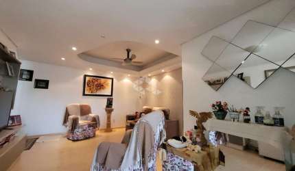 Apartamento no Menino Deus, em Porto Alegre, de 3 dormitórios, infra e vaga