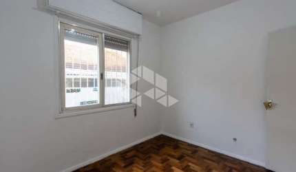 Casa residencial com três dormitórios semi mobiliada na Cavalhada