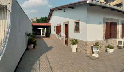 Casa 3 Dormitórios/Quartos Com 1 Suíte Barro Cavalhada