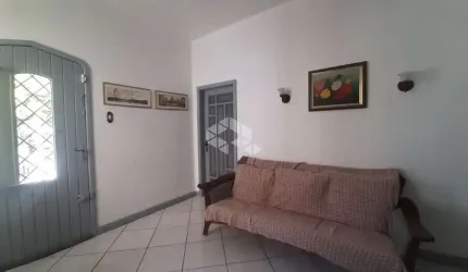 Casa 3 dormitórios no bairro Nonoaí  em  Porto Alegre