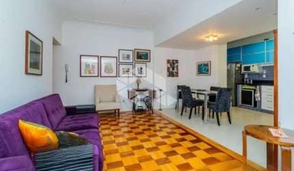 Apartamento dois dormitórios  80,73m² área privativa, com elevador, centro Histórico de Porto Alegre.