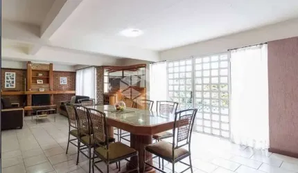 Casa a Venda no Bairro Tres Figueiras com 5 Quartos e 5 banheiros