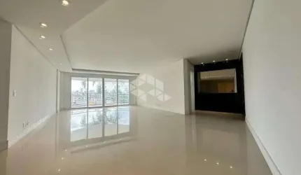 Apartamento com 3 quartos_ 3 vagas e 296.92 para vender no bairro Panazzolo  por R$  1.750.000