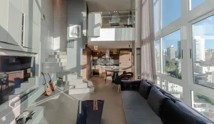 Apartamento Duplex com sacada e vista panorâmica