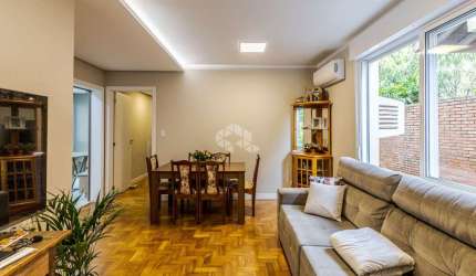 Exelente apartamento três  dormitórios , um com súite  no Bairro Auxiliadora.