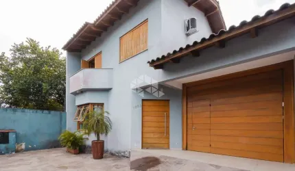 Belíssima casa no Jardim Itu