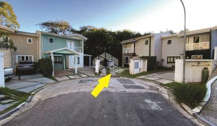 Cond Jd das Paineiras (Casa 130) - 3 sts. Rua do Shopp G. Vianna