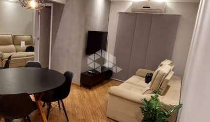 **'Apartamento Elegante com 2 Dormitórios, Suíte e 2 Vagas no Condomínio Solar Bela Vista - Vila Osasco'**