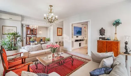 Apartamento de 210m2, 3 quartos, suíte na Vinte e Quatro de Outubro.