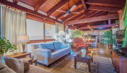Cobertura com 4 quartos no bairro Petrópolis, próximo Encol.