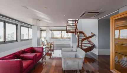 Cobertura com 5 suítes com vista 270° no bairro Mont Serrat