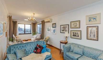 Apartamento de 3 quartos e 2 vagas no Petrópolis