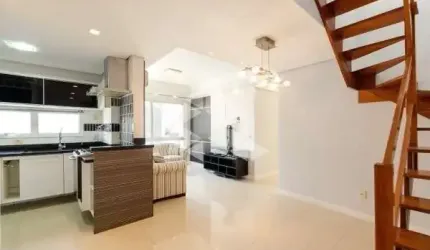 Cobertura com 3 dormitórios, sendo uma suíte, 2 vagas garagem no bairro Cristal 100% Mobiliado