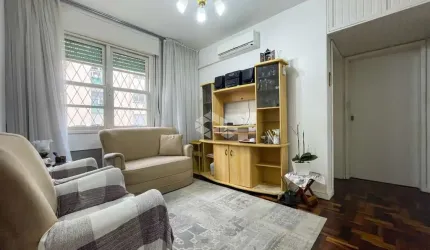 Apartamento térreo sem mobiliado com 2 dormitórios no Bairro Cristal em Porto Alegre