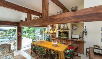 Casa a venda na Vila Coneição na Zona Sul de Porto Alegre