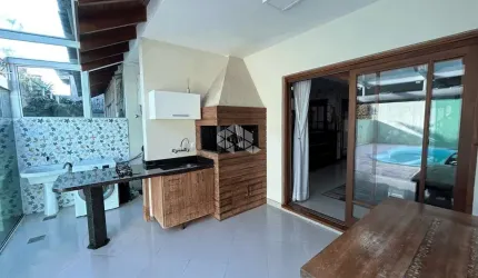 CASA COM 5 DORMITÓRIOS, 1 SUÍTE, 4 VAGAS DE GARAGEM NO BAIRRO IPANEMA