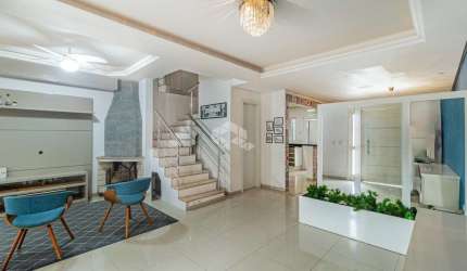 CASA NO LAGOS DE NOVA IPANEMA COM 3 DORMITÓRIOS SENDO 1 SUÍTE E PÁTIO COM PISCINA!