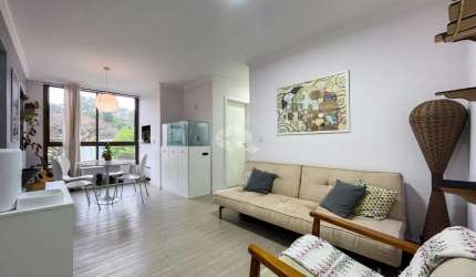 Apartamento de 3 dormitórios reformado no bairro Medianeira, em Porto Alegre