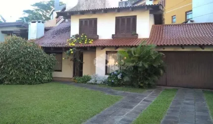 Excelente casa 3 quartos/ dormitórios sendo 1 suíte Ipanema
