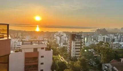 Cobertura 3 quartos/ dormitórios, 3 vagas no Menino Deus