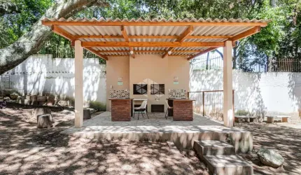 Apartamento 2 Dormitórios próximo ao Shopping Barra Sul