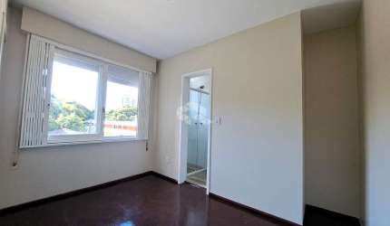 Apartamento de 1 dormitório e box coberto escriturado no Bairro Santana a metros do Zaffari Ipiranga
