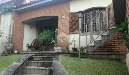 Vendo Casa de 190m² 3 dormitórios no Jardim Maria Rosa em Taboão da Serra - SP