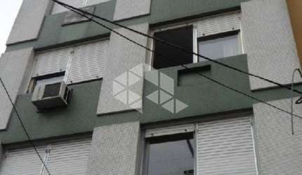 Apartamento 2 dormitorios frente desocupado dependencia de empregada.